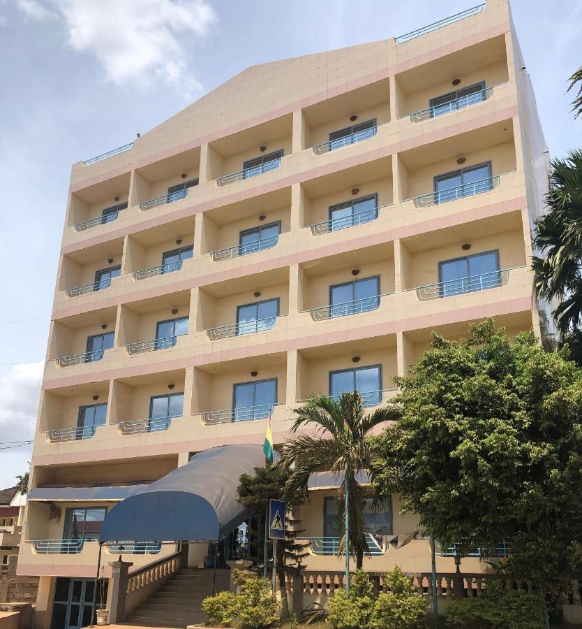 Maple Leaf Korean Hotel Achimota Exterior photo